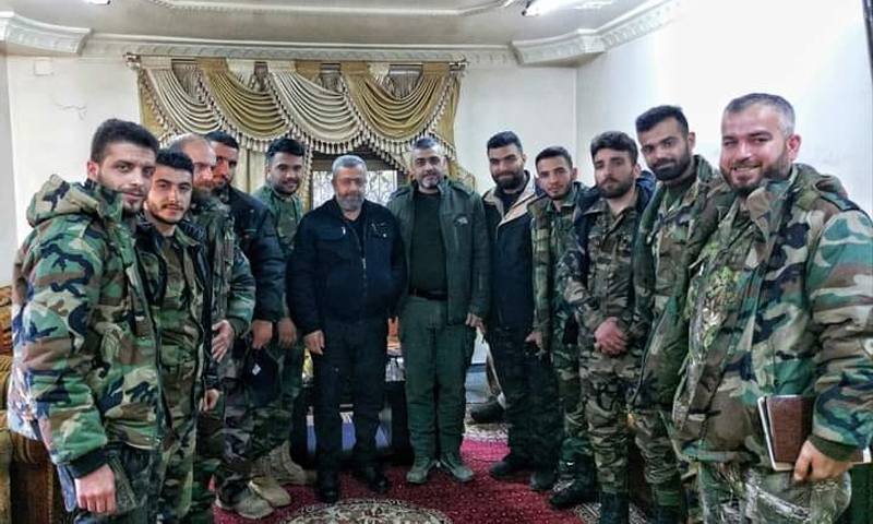 قوات الغيث من الفرقة الرابعة مجتمعون قبل الهجوم على مدينة طفس بريف درعا الغربي - 23 كانون الثاني 2021 (صفحة قوات الغيث على فيس بوك)