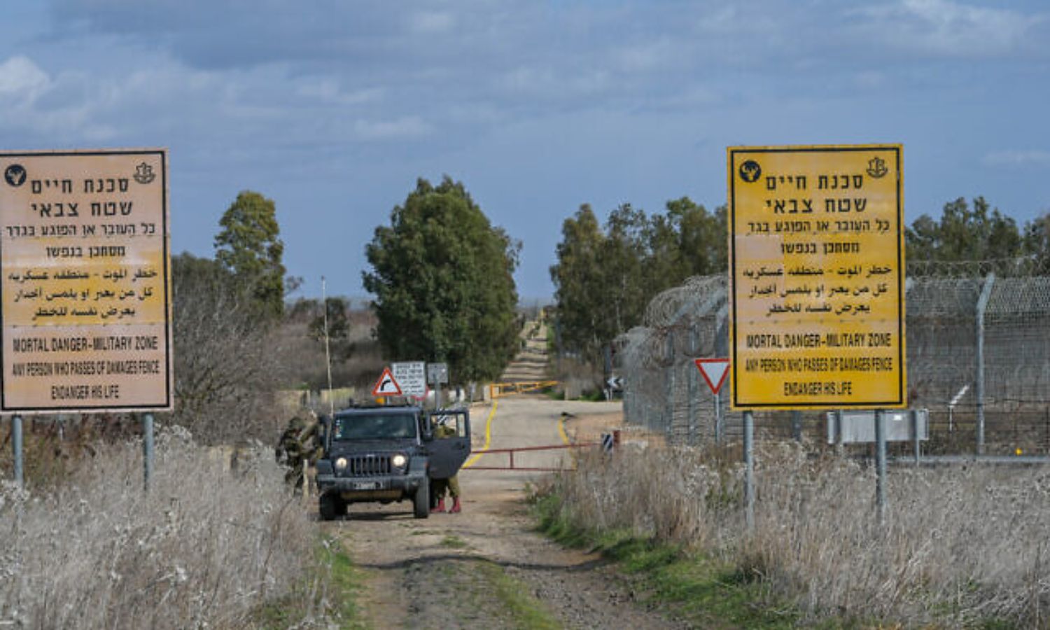 دورية إسرائيلية جنوبي الجولان على السياج الحدودي مع سوريا- 29 من كانون الثاني 2023 (FLASH 90)