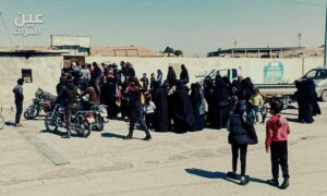 مظاهرات معارضة لـ"قسد" شهدتها بلدة الصور شمال محافظة دير الزور - 25 من آب 2024 (خاص عنب بلدي)