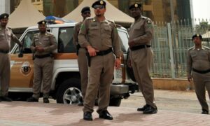 عناصر من الشرطة السعودية (صوت الخليج)