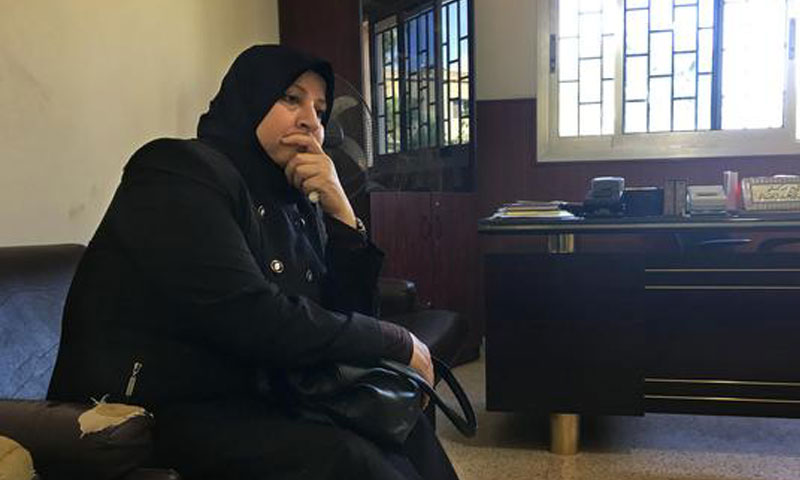 A Syrian refugee in Lebanon is waiting in the Sunni Religious Supreme Court in Beqaa to decide on her divorce - August 2016 (Kristen Chick - The Washington Post)