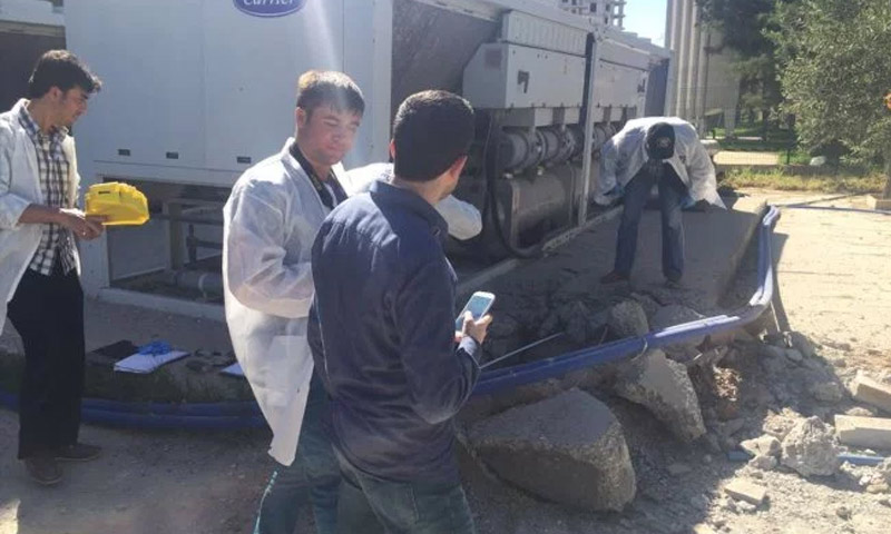 إصابة القذائف مبنى يحوي خزان أوكسجين تابع للمستشفى الحكومي في كيليس(تركيا بوست)