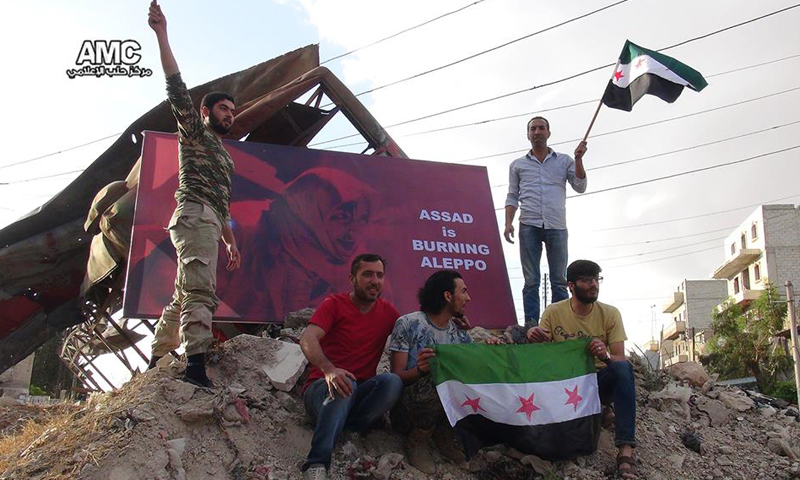 ناشطون في مدينة حلب، الخميس 5 أيار (مركز حلب الإعلامي).