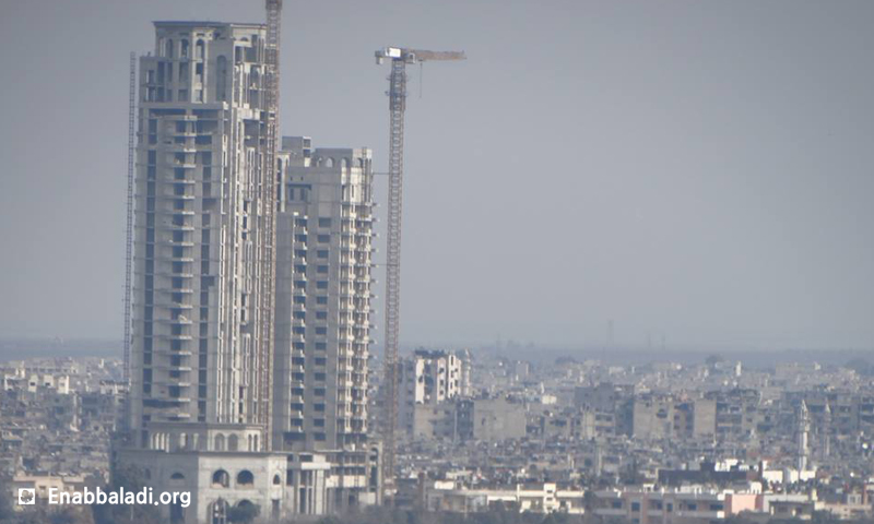 برج غاردينيا، أبرز مراكز قوات الأسد في محيط حي الوعر في مدينة حمص (عنب بلدي).