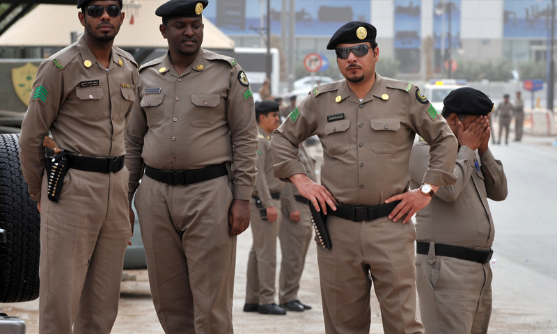 تعبيرية لعناصر من الشرطة السعودية (إنترنت)