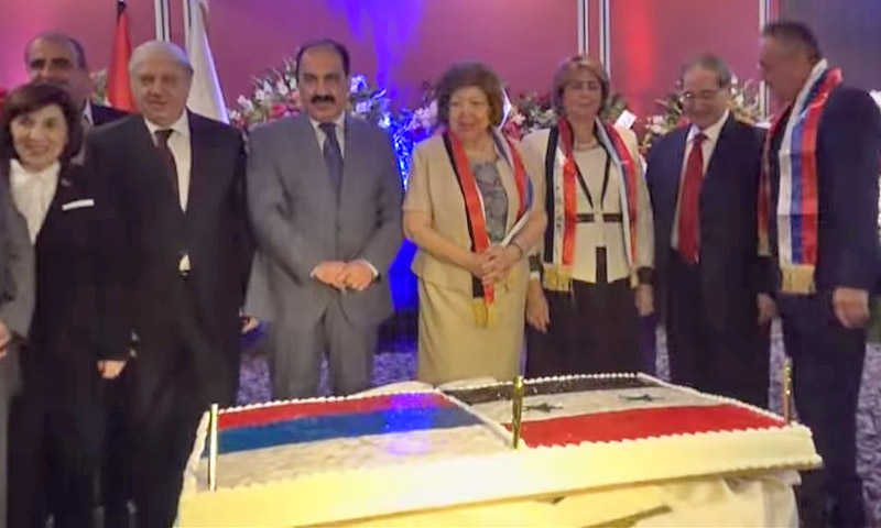 احتفال مسؤولين سوريين بالعيد الوطني الروسي (يوتيوب)