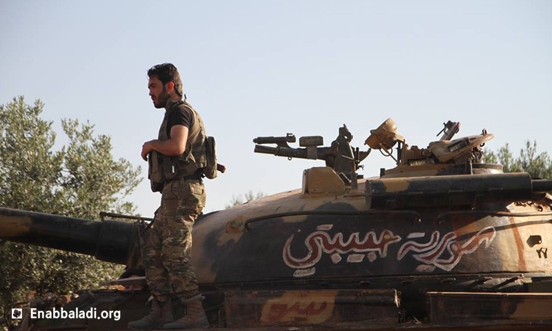 مقاتل من "جيش الفتح" في ريف حلب الجنوبي، الجمعة 3 حزيران (عنب بلدي).