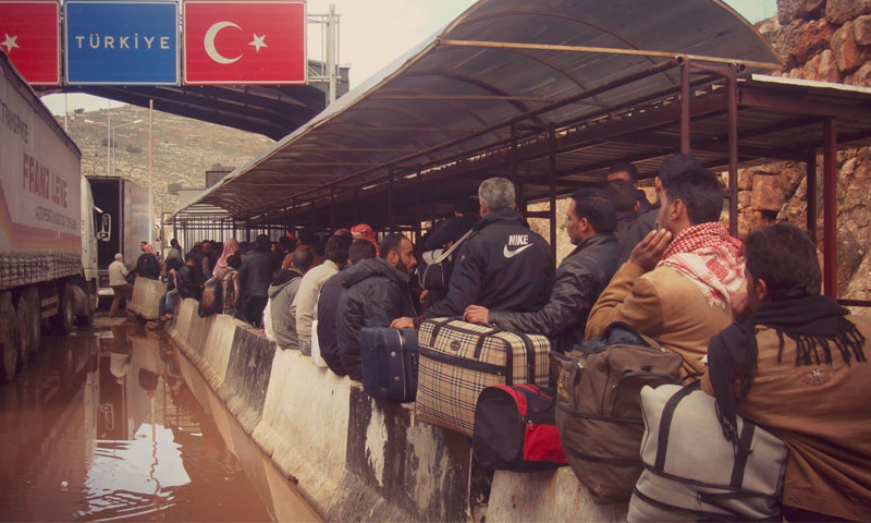 معبر باب الهوى على الحدود السورية التركية(انترنت)