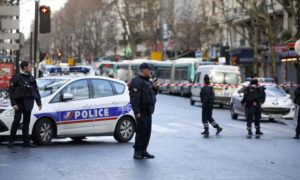 شرطة فرنسية تحقق بحادثة مقتل شرطي وزوجته تبناها تنظيم 