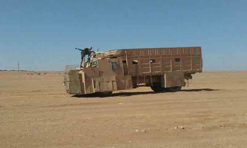 عربة لـ "جيش سوريا الجديد" خلال معركة البوكمال في دير الزور (إنترنت)