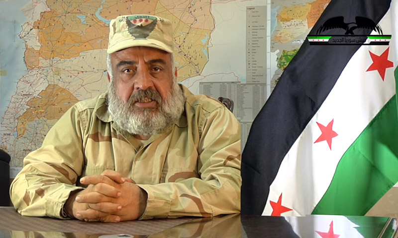 القائد العام لـ "جيش سوريا الجديد"، مهند الطلاع - تشرين الثاني 2015 (يوتيوب)