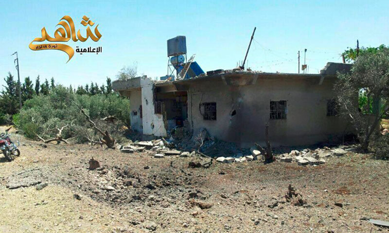 آثار القصف على عدوان في ريف درعا الغربي - الثلاثاء 12 تموز (مؤسسة شاهد الإعلامية)
