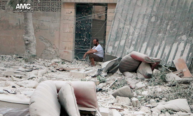 آثار القصف على حي مساكن الفردوس في حلب - الخميس 14 تموز (مركز حلب الإعلامي)