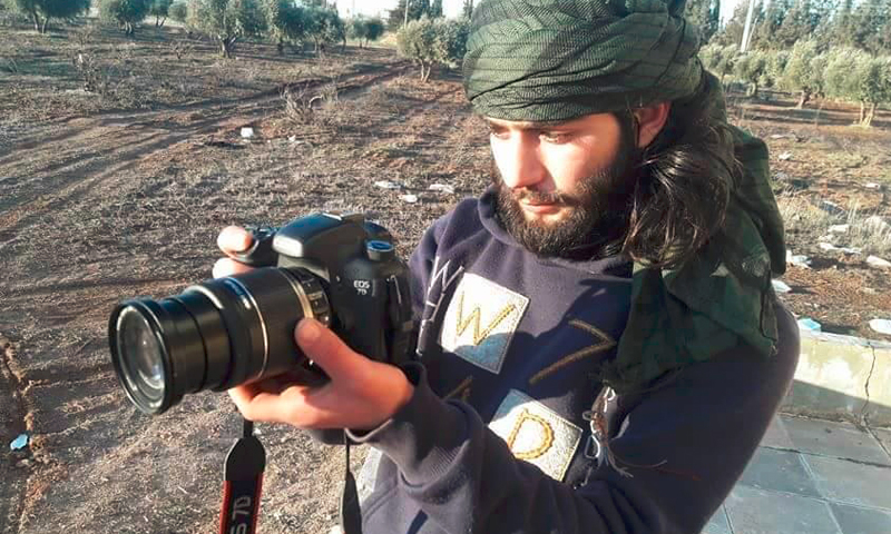الناشط الإعلامي أنس الخطيب- قتل الأحد 14 شباط 2016 على يد قوات "سوريا الديمقراطية"