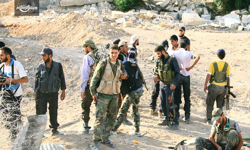 مقاتلون في جبهة البحارية جنوب الغوطة الشرقية - تموز 2016 (جيش الإسلام)