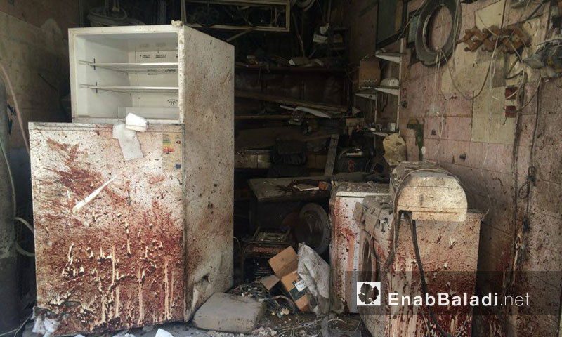 أضرار مادية وضحايا مدنيون جراء استهداف حي المشهد بالبراميل المتفجرة- الخميس 21 تموز (عنب بلدي)