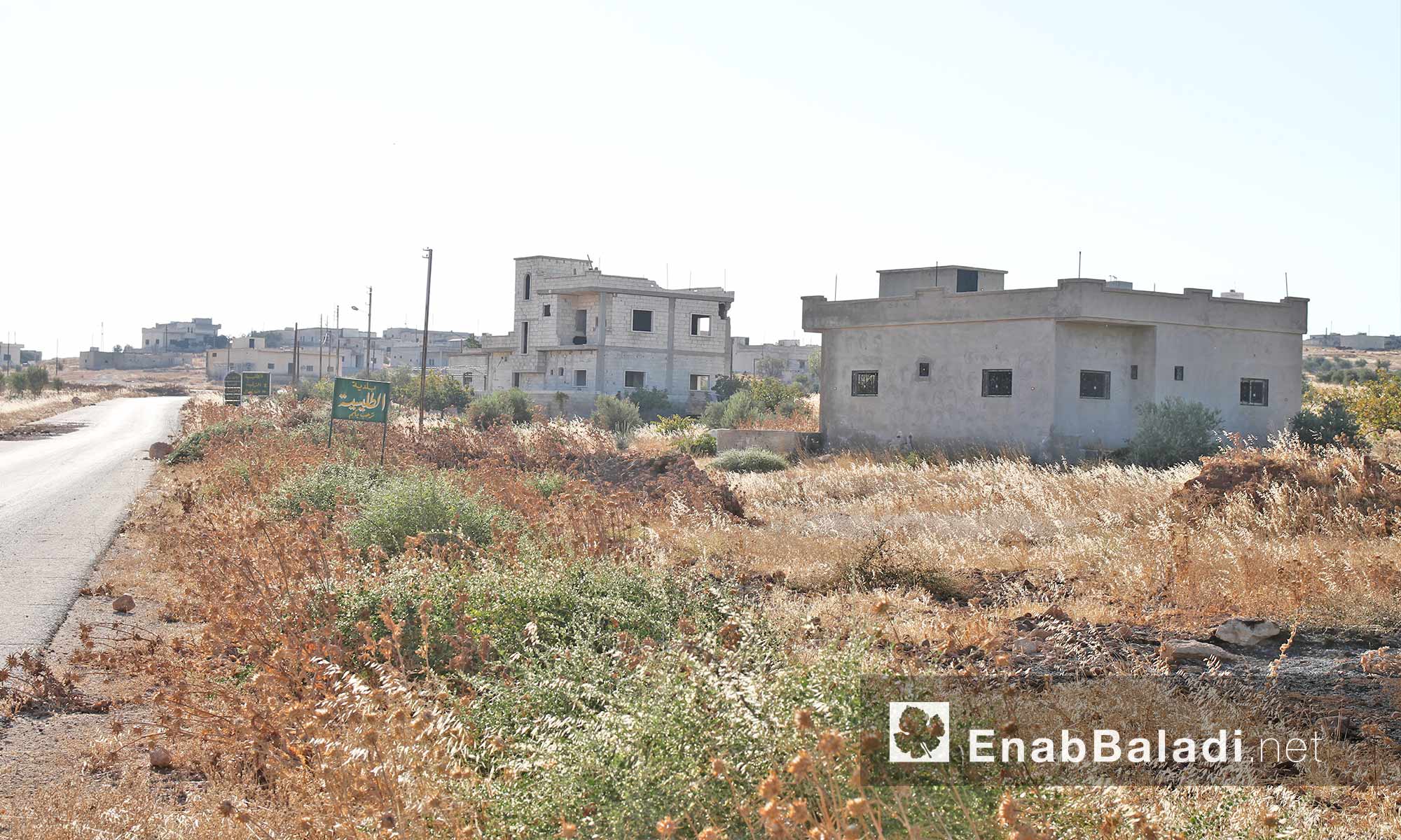 بعد سيطرة قوات المعارضة على قرية القاهرة والطليسية في ريف حماة - 28 أيلول 2016 (عنب بلدي)