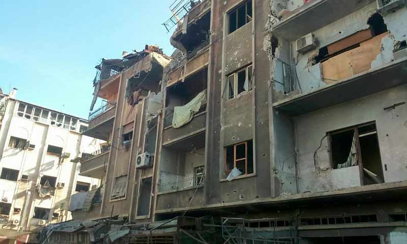 آثار القصف على أحياء مدينة دوما في الغوطة الشرقية - 18 تشرين الثاني (تنسيقة دوما في فيس بوك)
