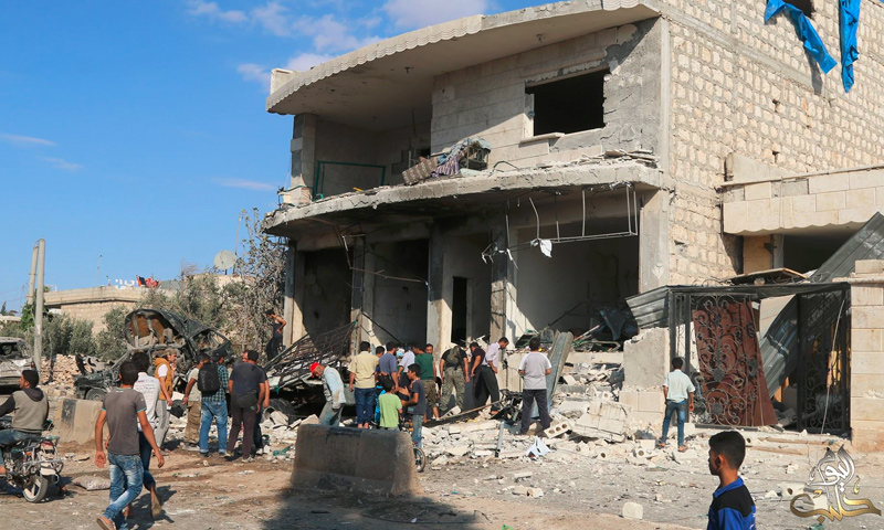 آثار القصف على بلدة ترمانين في ريف إدلب - تشرين الأول (قناة حلب اليوم)