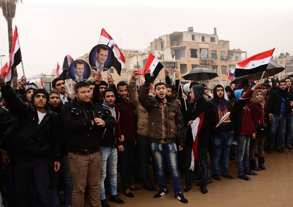 رياضيون يحتفلون بتقدم قوات الأسد في حلب- الخميس 1 كانون الأول (سانا)