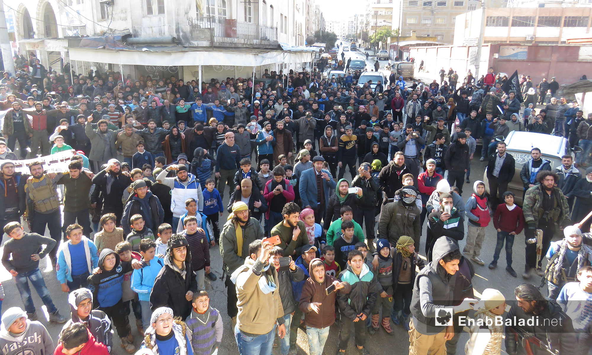 مظاهرة في إدلب تناصر جبهة فتح الشام - 13 كانون الثاني 2017 (عنب بلدي)