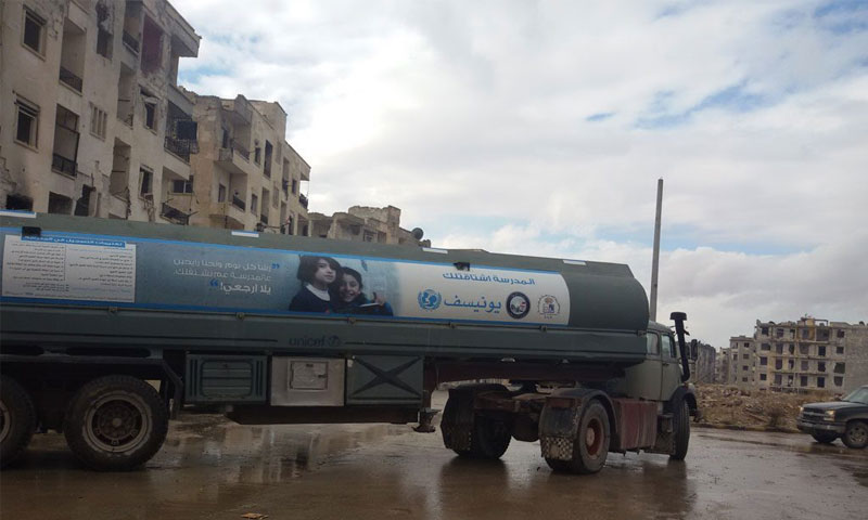 منظمة اليونيسف تنقل المياه الصالحة للشرب بالشاحنات - (أرشيف الأمم المتحدة)