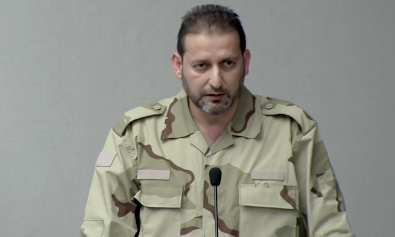العقيد فاتح حسون يلقي كلمة عن الأوضاع العسكرية في حمص (يوتيوب)