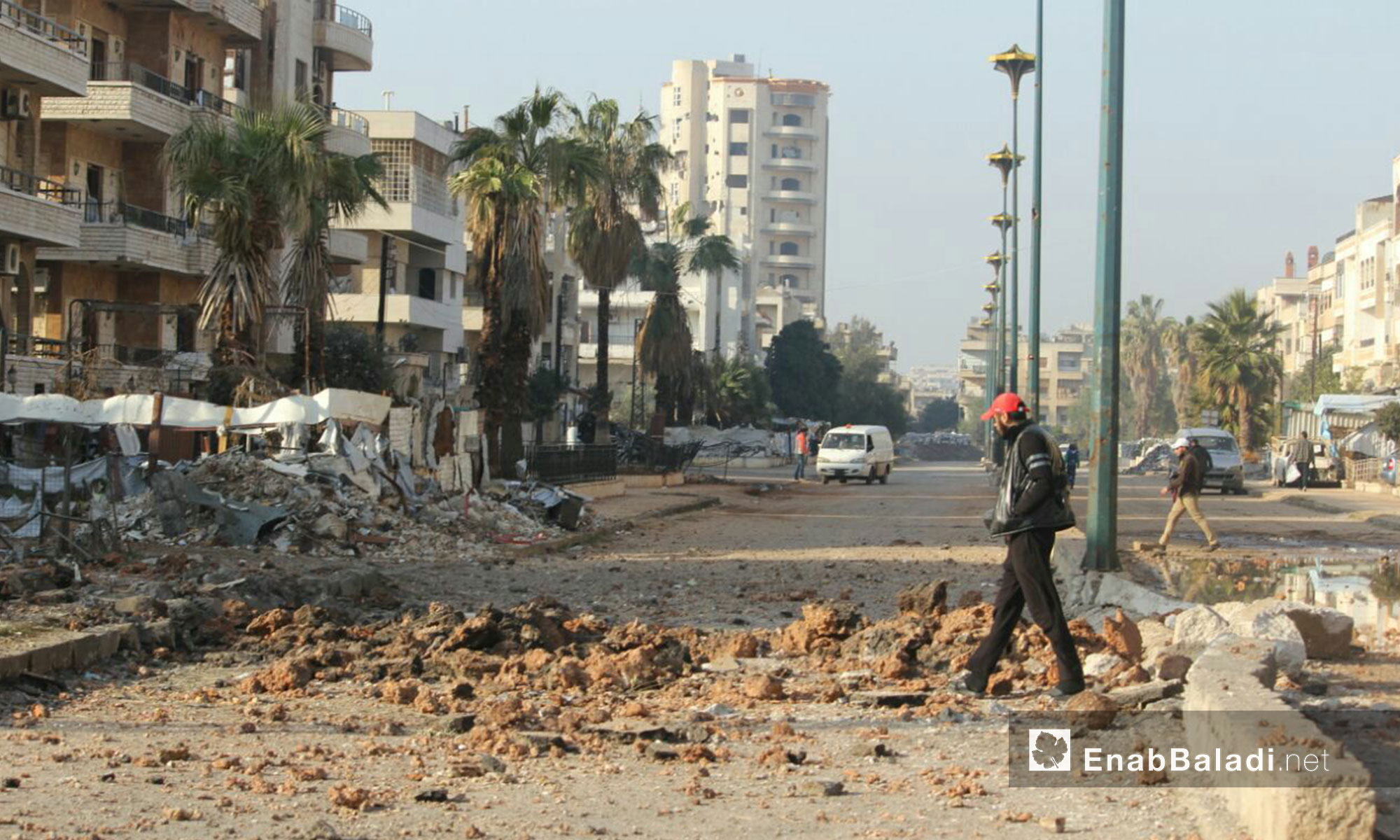 حي الوعر صباحًا بعد يوم من القصف - 11 شباط 2017 (عنب بلدي)