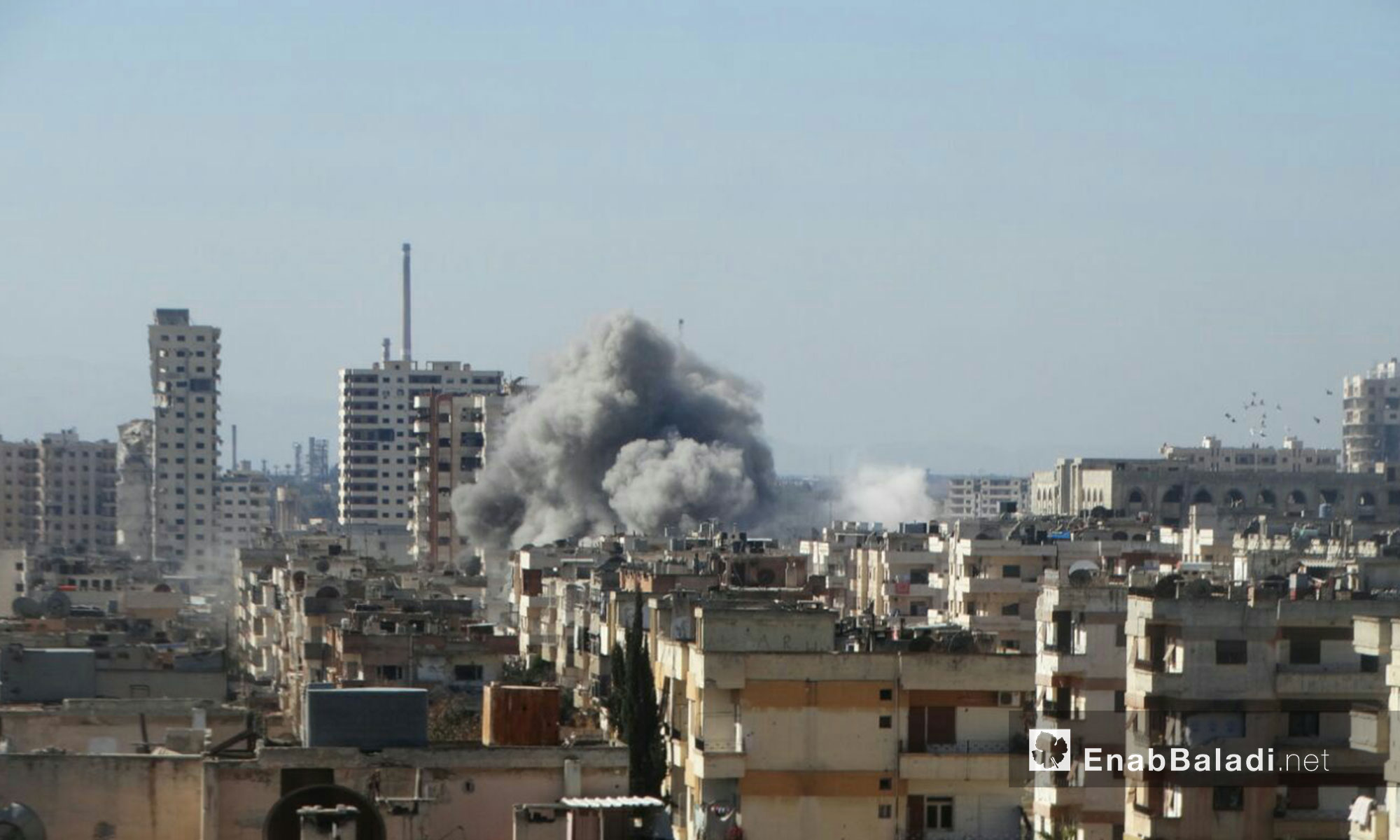 غارات الطيران الحربي علي حي الوعر في حمص - 18 شباط 2017 (عنب بلدي)