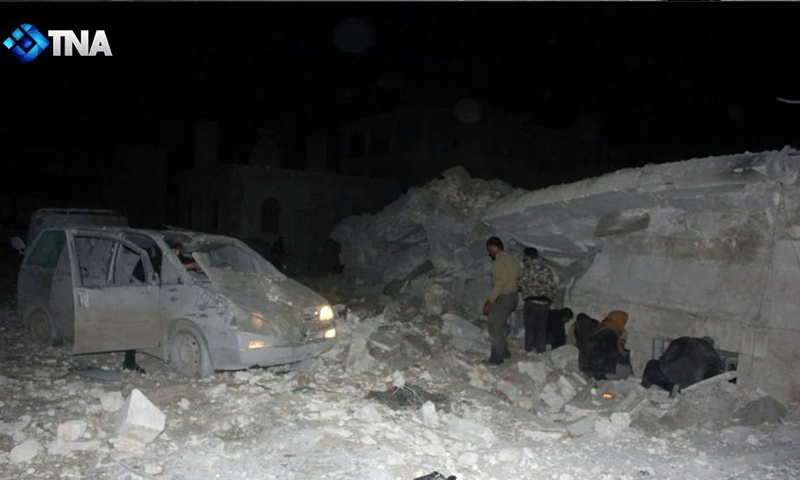 آثار القصف على مسجد الجينة في ريف حلب الغربي - 16 آذار- (ثقة)