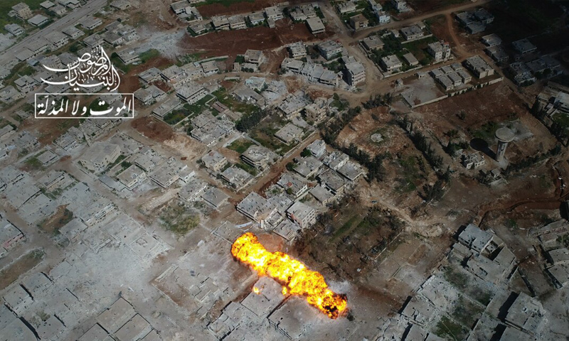 استهداف المعارضة مراكز قوات الأسد في الوحدة الإرشادية داخل المنشية - 14 نيسان 2017 (البنيان المرصوص)