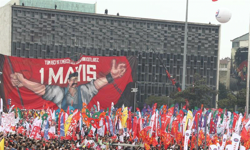 مظاهرات عيد العمال في تقسيم- إسطنبول- 2011 (مللييت)