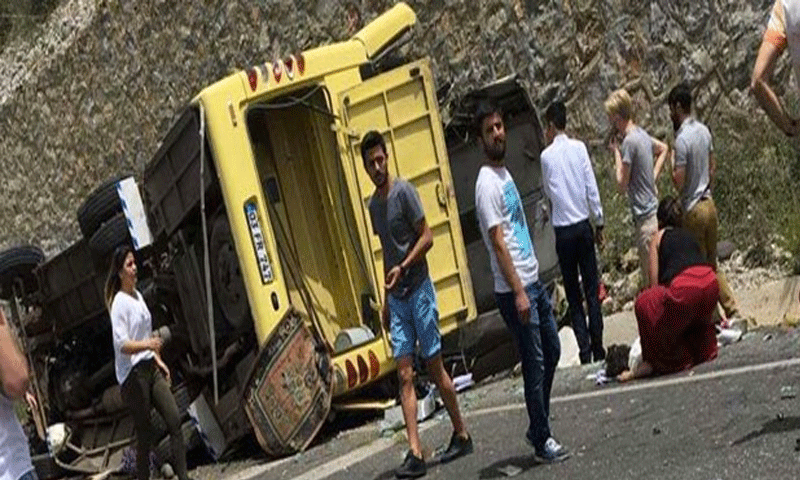 حادث حافلة على طريق إزمير- مرمريس، جنوب غرب تركيا، السبت- 13 أيار (NTV)