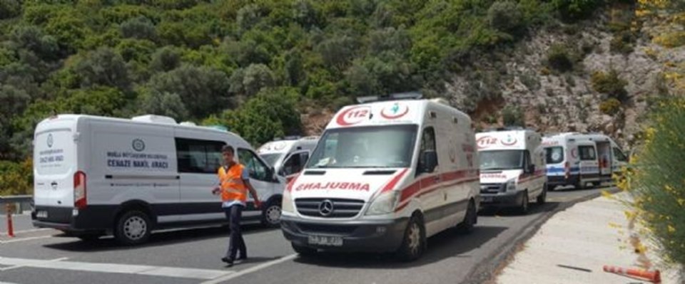 حادث حافلة على طريق إزمير- مرمريس، جنوب غرب تركيا، السبت- 13 أيار (NTV)