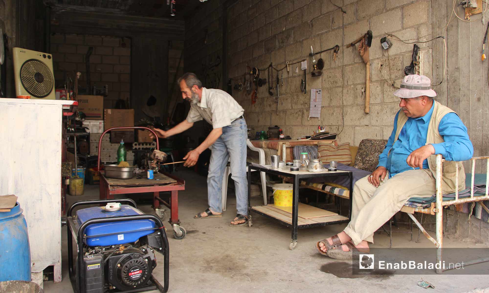 فيما لا يزال نصف سكانه يعيشون ظروفًَا معيشية سيئة جراء تدهور الاقتصاد السوري