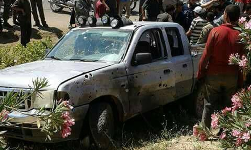 السيارة المستهدفة التابعة لفيلق الشام في ريف إدلب- 4 حزيران 2017 (فيس بوك)