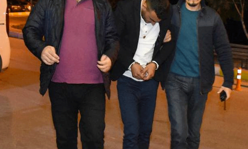 أحد المشتبه بهم في عملية احتيال على عائلة سورية في مدينة أك سراي التركية- الخميس 1 حزيران (حرييت)