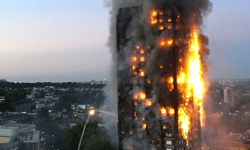 حريق برج غرين فيل وسط لندن- 13 حزيران (CNN)