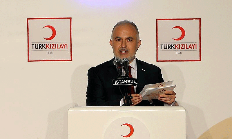 رئيس منظمة الهلال الأحمر التركي، كرم قينيق، في الذكرى الـ149 لتأسيسها في مركز الخليج للمؤتمرات في إسطنبول - 11 حزيران (الأناضول)