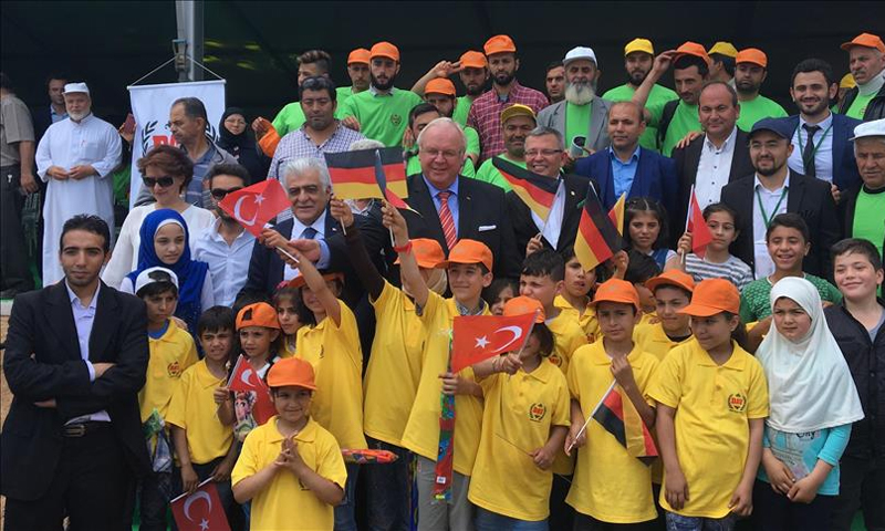 حفل السفارة الألمانية في تركيا في إطار مبادرة "ثلاثة ملايين سوري.. ثلاثة ملايين شتلة" - الأربعاء 14 حزيران - (الأناضول)