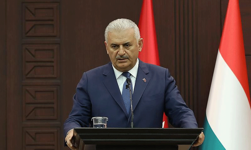 رئيس الورزاء التركي، بن علي يلدريم، في العاصمة الهنغارية- 30 حزيران (الأناضول)