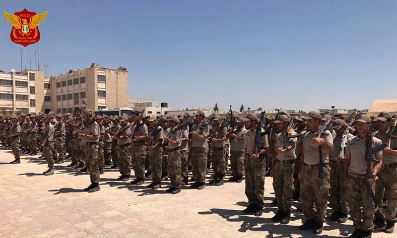 دفعة جديدة من الشرطة الوطنية تتجهز لدخول بلدتي صوران واخترين شمال حلب - 31 تموز 2017 - (قوى الشرطة والأمن العام الوطني)