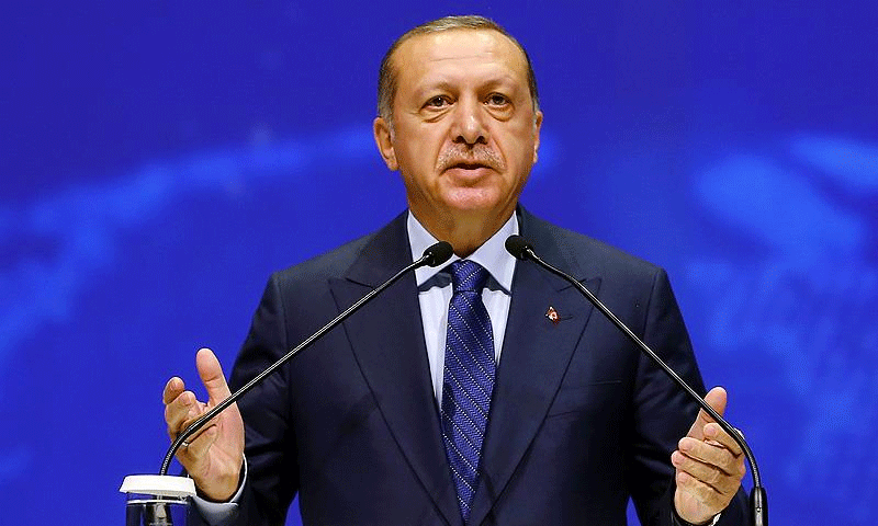 الرئيس التركي، رجب طيب أردوغان، في اجتماع قمة "منظمة التعاون الإسلامية" في إسطنبول- السبت 22 تموز 2017 (الأناضول)