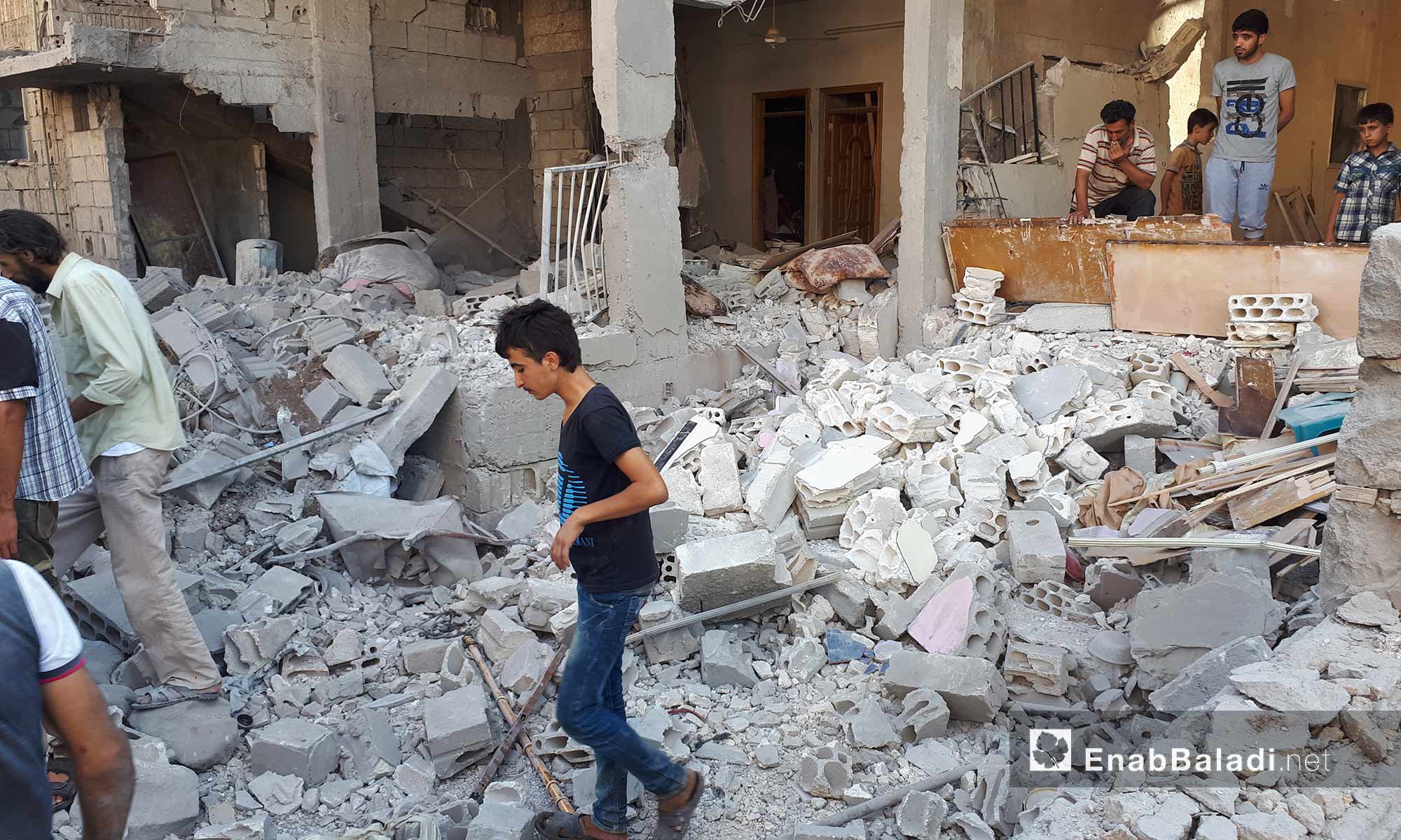 الدمار الذي خلفه قصف  الطيران الحربي لمدينة الحولة بريف حمص الشمالي - 22 آب 2017 (عنب بلدي)