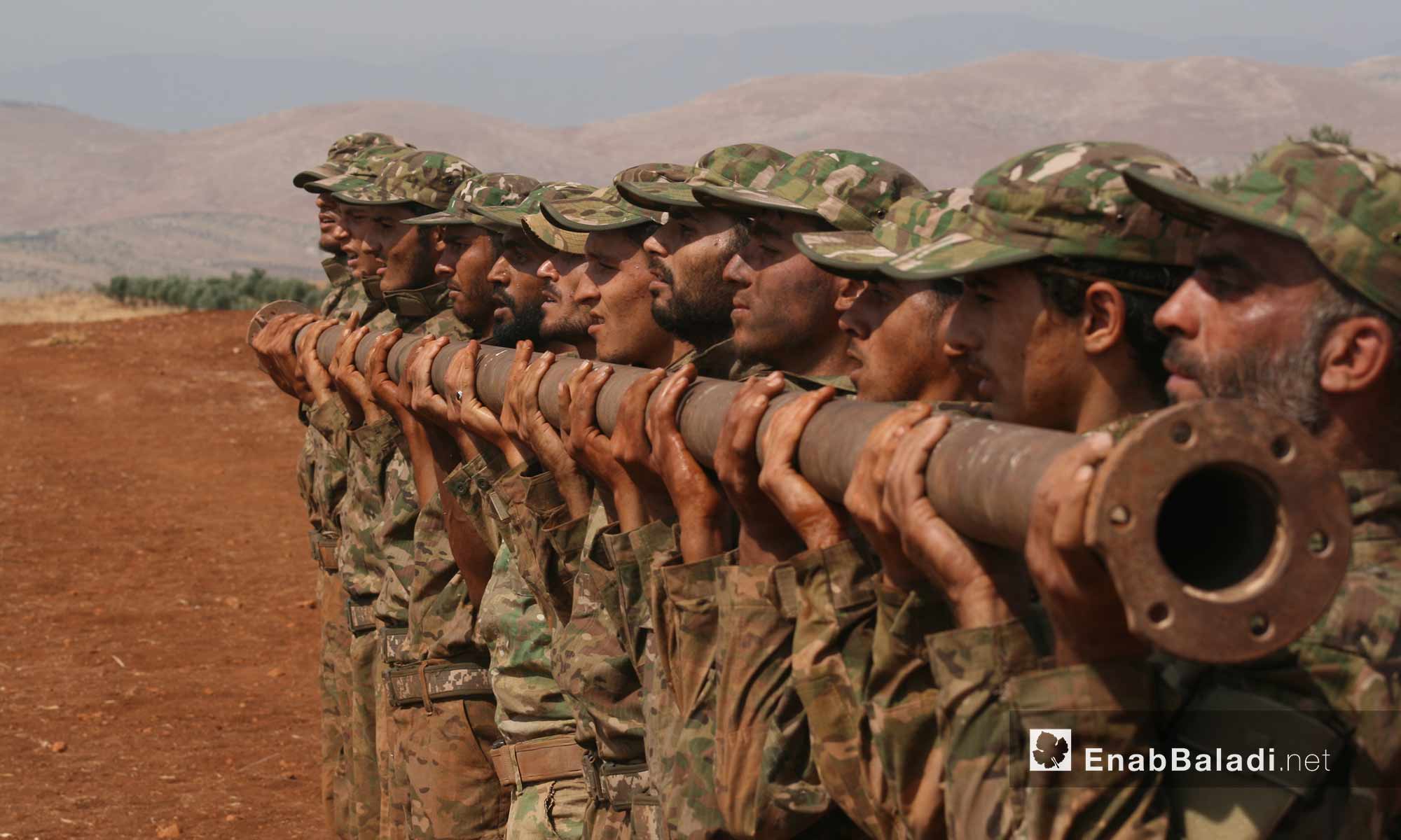تخريج الدفعة الثانية من قوات المهام الخاصة التابعة لجيش النصر بريف حماة الشمالي - 17 أيلول 2017 (عنب بلدي)