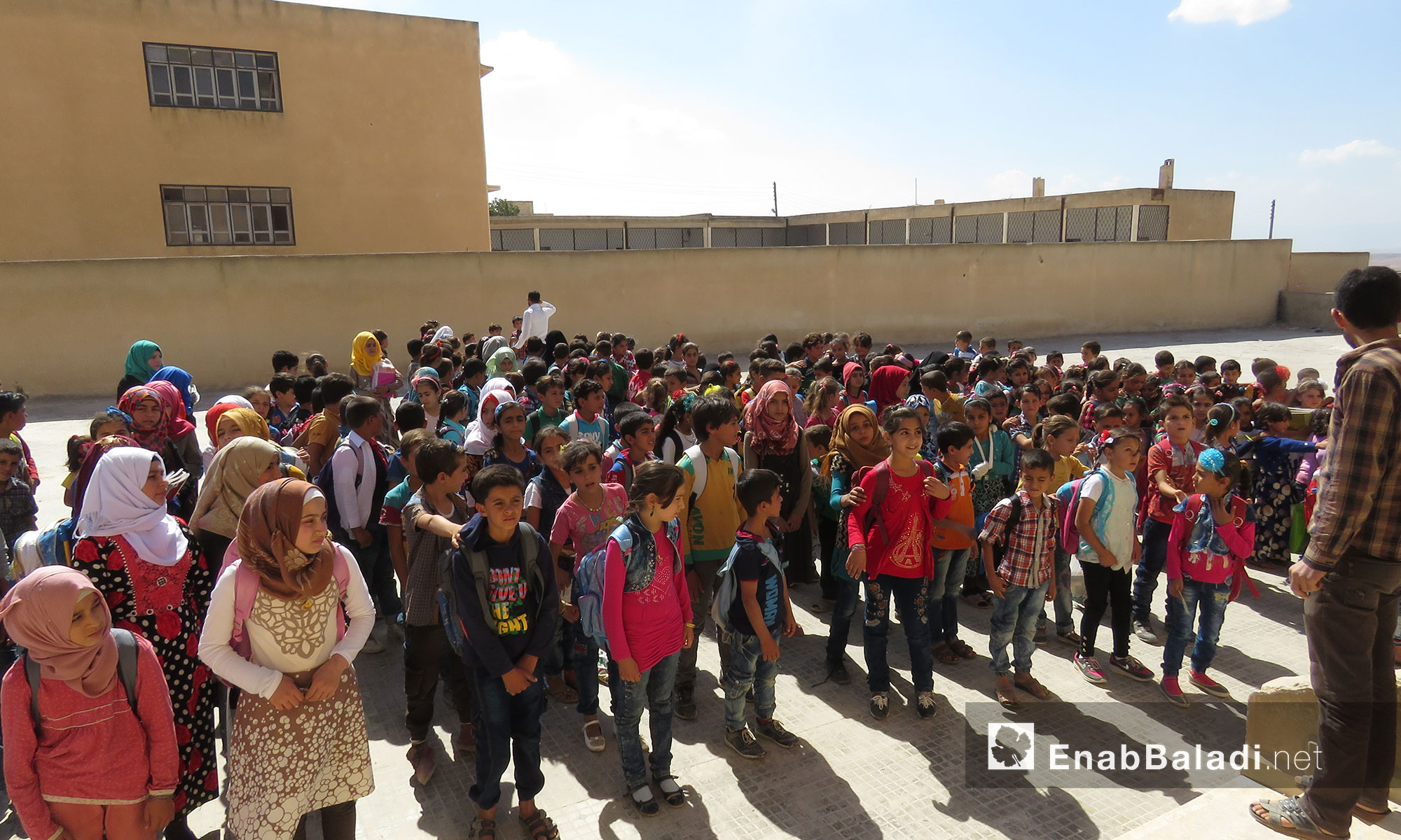 عودة الطلاب لمدارسهم بعد الهدوء النسبي بالمناطق المحررة في حماة - 3 تشرين الأول 2017 (عنب بلدي)