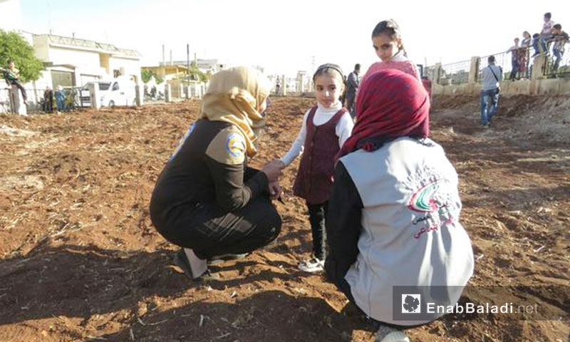 تعبيرية: تجهيز ملعب لأطفال مدينة الرستن شمالي حمص من قبل فريق 