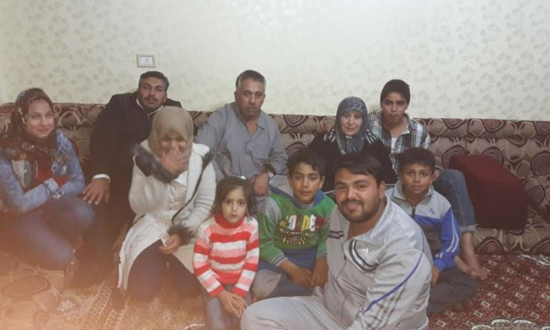 المواطن الأردني منهل أحمد عبدالله حمدان بين عائلته في إربد - 3 كانون الأول 2017 (مواقع أردنية)