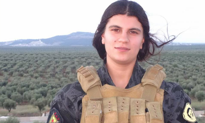 المقاتلة الكردية أفيستا خابور - (وحدات حماية الشعب)