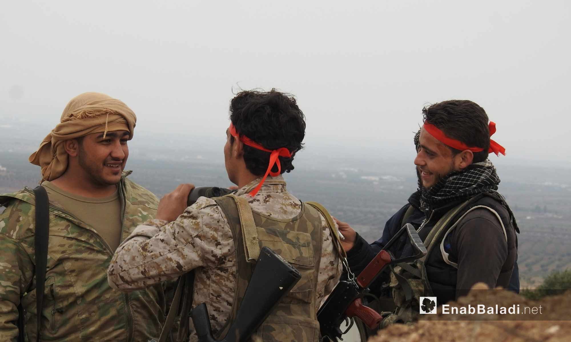 عناصر من الجيش الحر على محور شران بريف مدينة عفرين - 11 شباط 2018 (عنب بلدي)